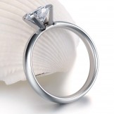 Durable in Use Female Titanium Ring With Rhinestone