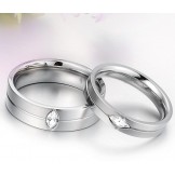 High Quality Titanium Ring For Lovers With Rhinestone