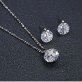 The Queen of Quality Titanium Necklace And Earrings With Rhinestone