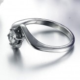 World-wide Renown Female Titanium Ring With Rhinestone